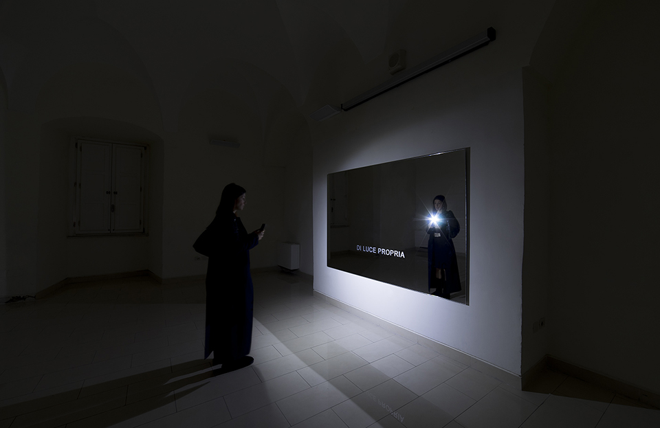 Bianco-Valente, Di luce propria, 2015, installazione ambientale, Seconda Università di Napoli, Aversa