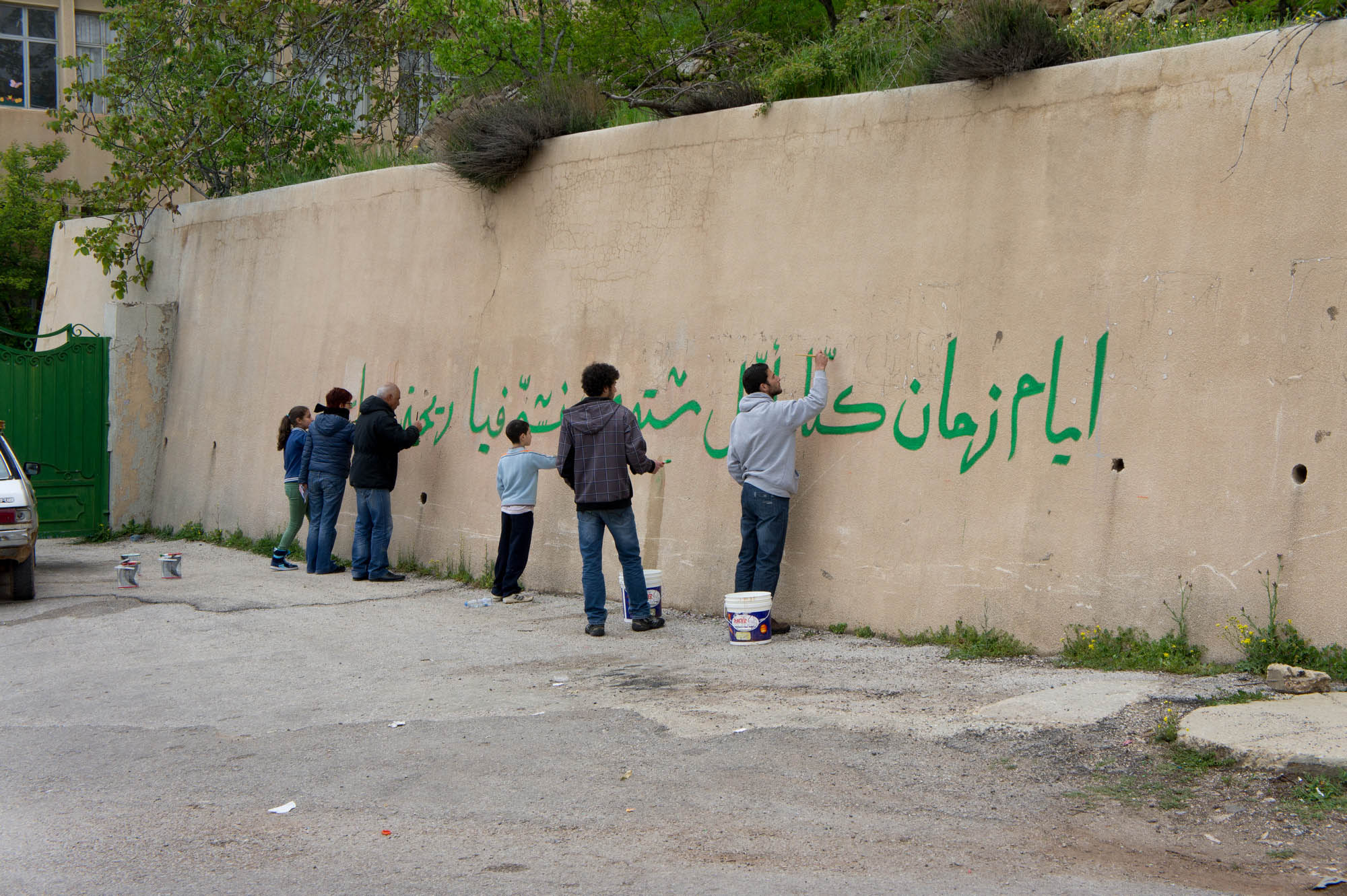 Come il vento (Like the Wind), 2013, Becharre, Libano, documentazione dell'intervento sui muri della città