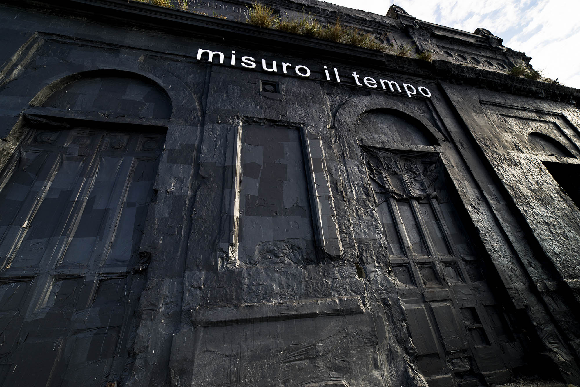 Misuro il tempo, installation by Bianco-Valente, Pio Monte della Misericordia, Casamicciola Terme, Ischia, 2019